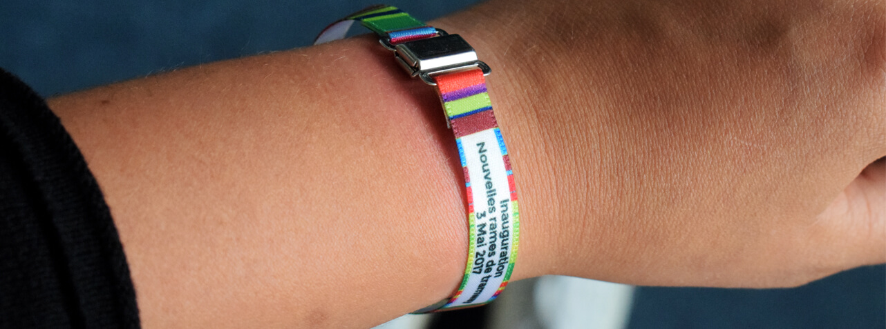 Des bracelets personnalisés aux couleurs de la STAS