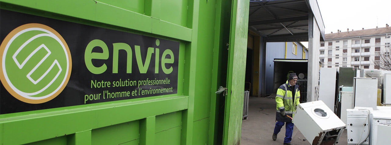 The Neyret group donates sanitary masks to the ENVIE LOIRE association